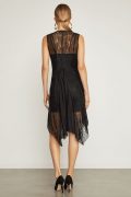 Асиметрична чорна мереживна сукня