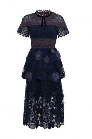 Мереживна сукня з флористичною 3D аплікацією