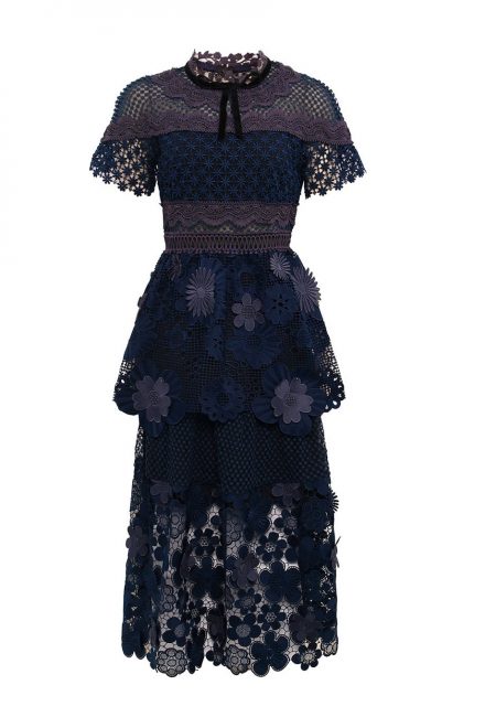 Мереживна сукня з флористичною 3D аплікацією