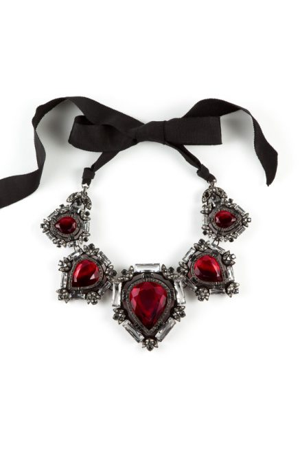 Намисто з бордових кристалів