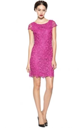 Рожева мереживна сукня