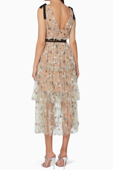 Бежева сукня міді зі сріблястою вишивкою