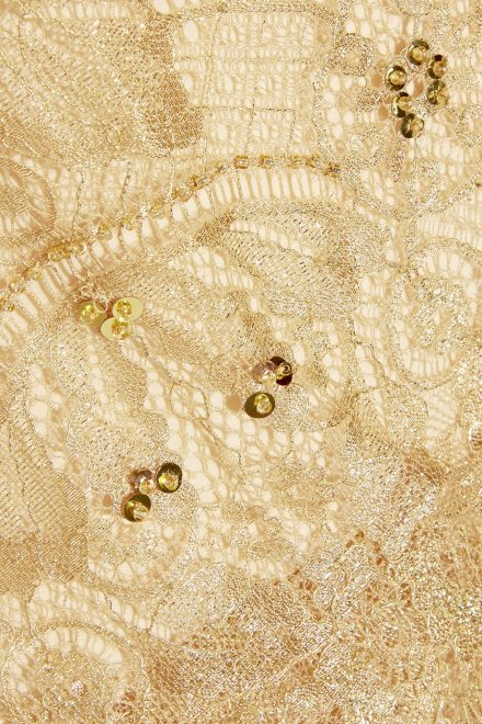 Золотава бальна сукня з тюлю