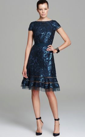 Синя сукня з блискітками