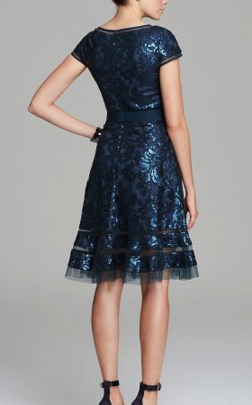 Синя сукня з блискітками