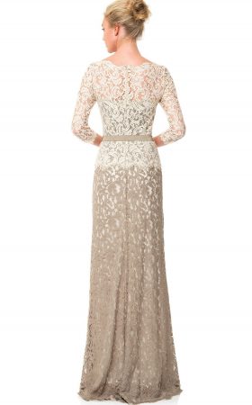 Мереживна сукня з рукавом в 3/4