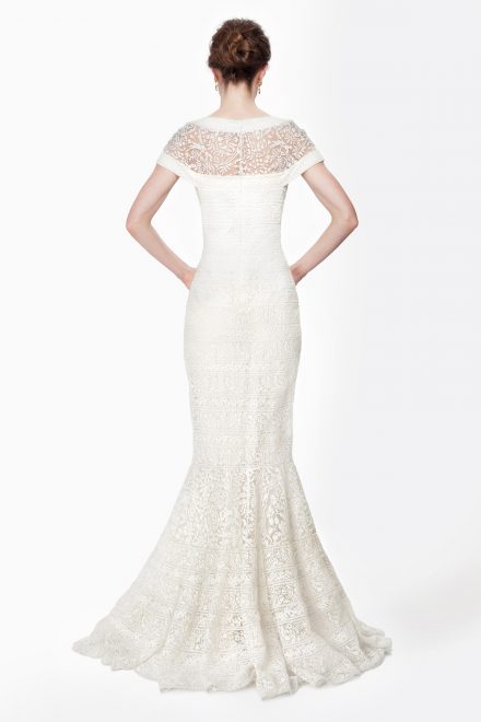 Мереживна сукня з хвостом русалки