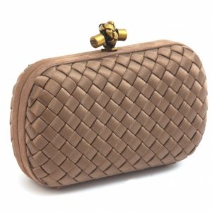 Бежевий клатч-knot