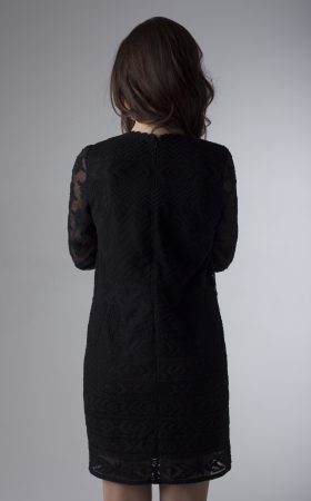 Чорна сукня з ажурного мережива