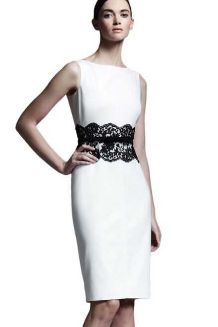 Сукня-футляр з чорним мереживом на талії