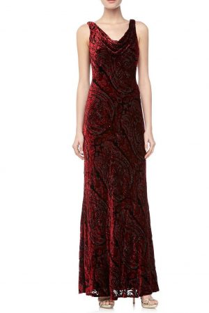 Бордова оксамитова сукня з бісером