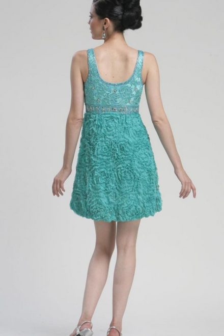 Коктейльна сукня з кристалами