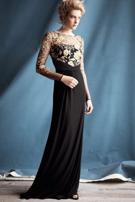 Вечірня сукня з золотавим мереживом