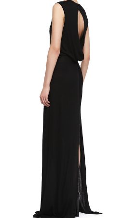 Сукня з вирізом на спині