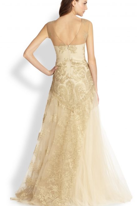 Золотава бальна сукня з тюлю