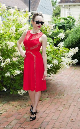 Червона коктейльна сукня Raya