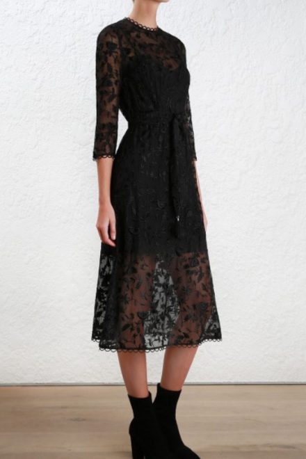 Чорна прозора сукня з квітковою вишивкою