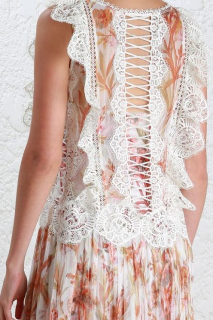 Шовкова сукня з флористичним принтом і мереживом