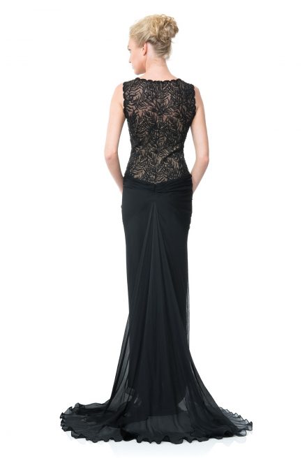 Чорна мереживна сукня з хвостом