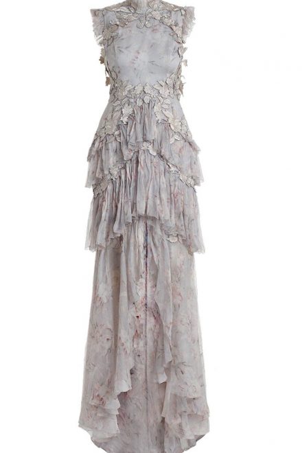 Подіумна асиметрична сукня зі складним декором