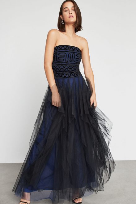 Сукня-бюстьє із довгою тюлевою спідницею