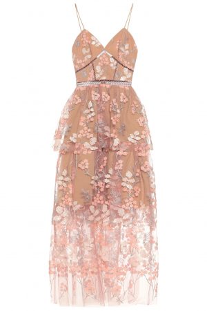 Ніжно-рожева сукня з квітковою вишивкою по тюлю