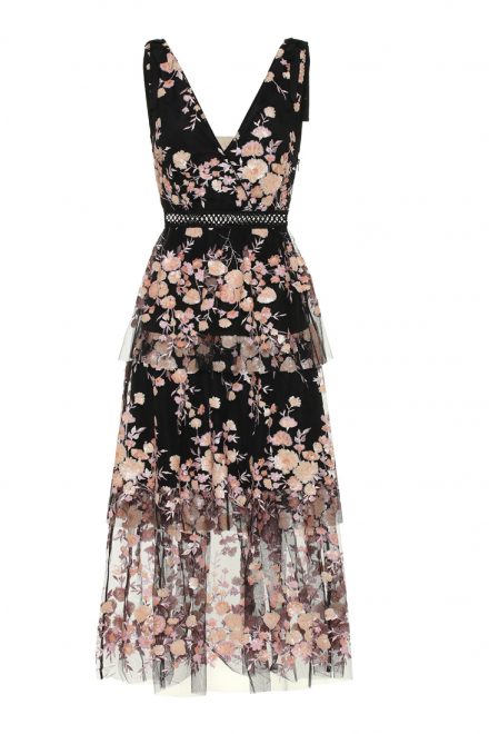 Чёрное платье-миди с нежной вышивкой по тюлю