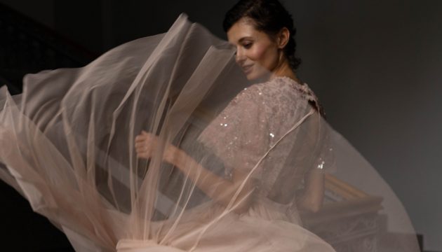 Попіл тисячі троянд: найкращі сукні в пудрових відтінках