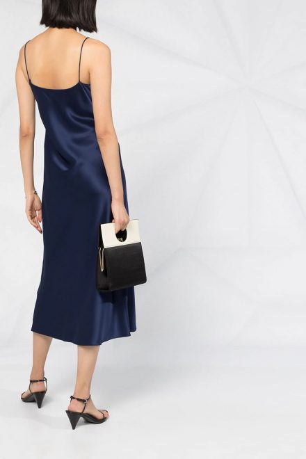 Чорнична сукня на тонких бретелях