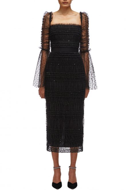 Чорна шифонова сукня із вирізом каре