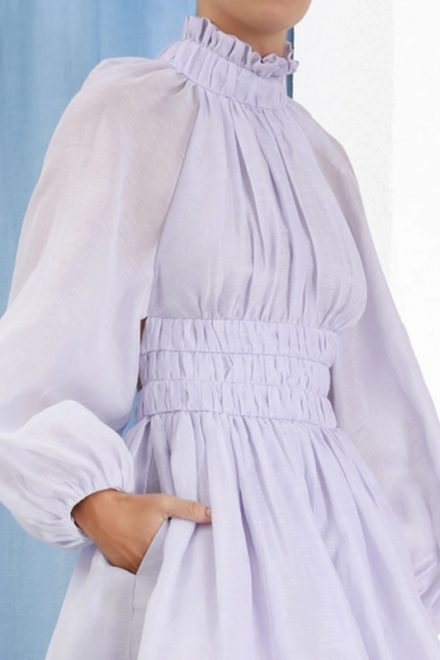 Подіумна сукня лавандового відтінку