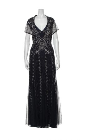 Вечірня сукня із вишивкою бісером