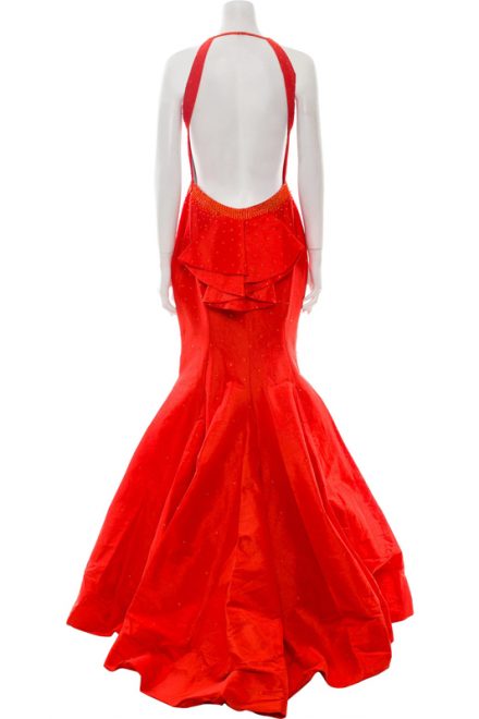 Червона бальна сукня з легким мерехтінням