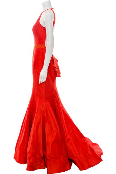 Червона бальна сукня з легким мерехтінням