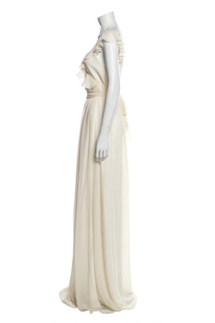 Сукня кремового відтінку з воланом на топі