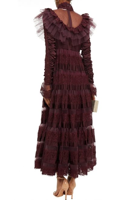 Подіумна мереживна сукня