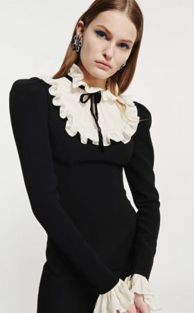 Міні сукня з коміром у вікторіанському стилі