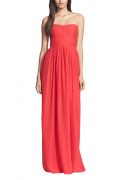 Коралова шовкова сукня з відкритими плечима