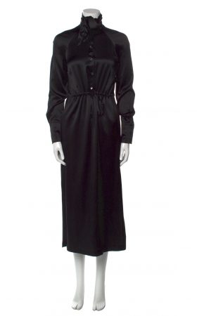 Шовкова сукня-сорочка із ефектним вирізом на спині