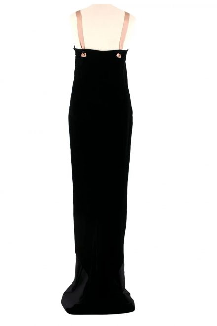 Оксамитова сукня з асиметричним подолом