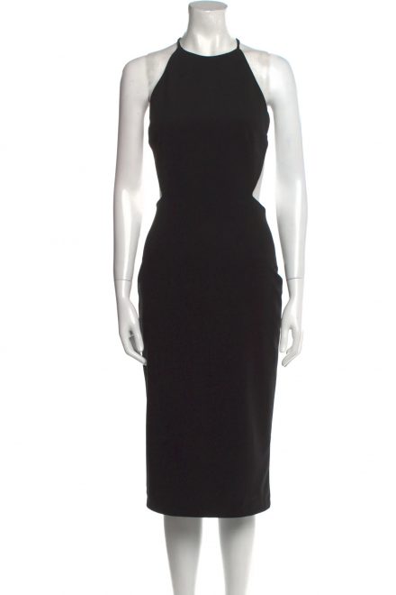 Чорна сукня із відкритою спиною та вирізами на талії