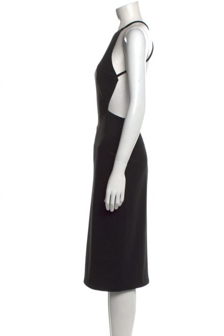 Чорна сукня із відкритою спиною та вирізами на талії