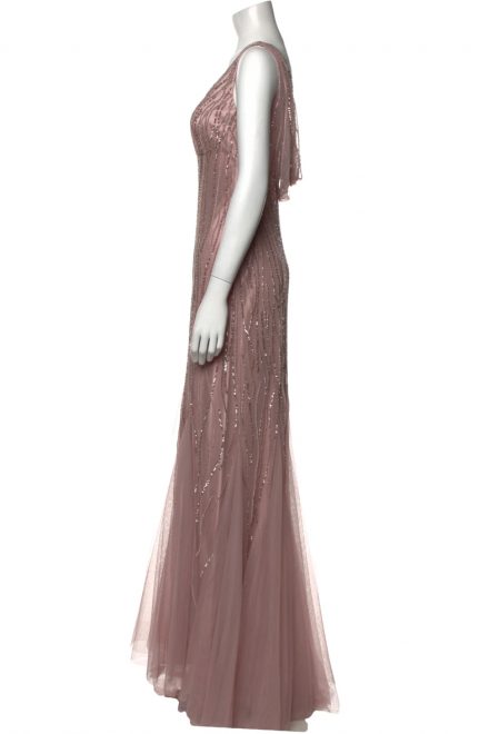 Вечірня сукня із вишивкою пайєтками