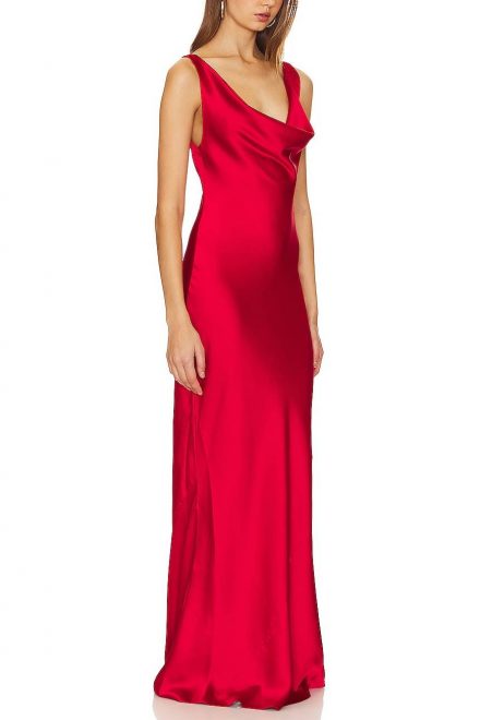 Сукня з драпірованим вирізом