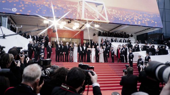 Червона доріжка: зміна настроїв, зміна дрескодів